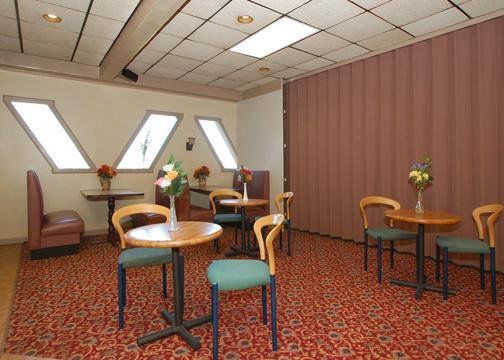 Rodeway Inn Medina Restaurant photo